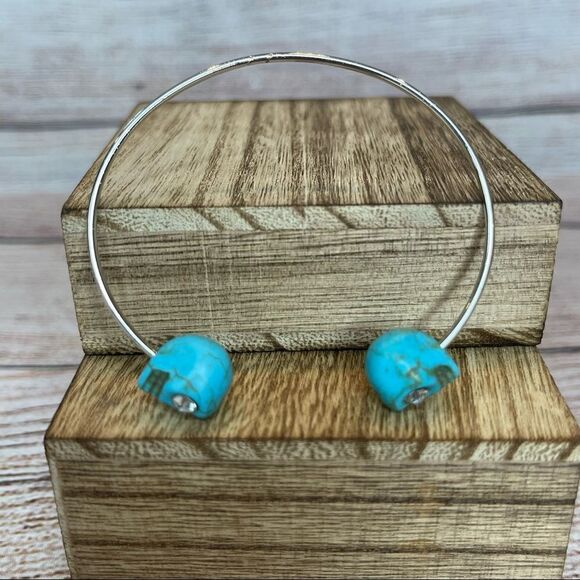 Skull Cuff Bracelet - Picture 4 of 4